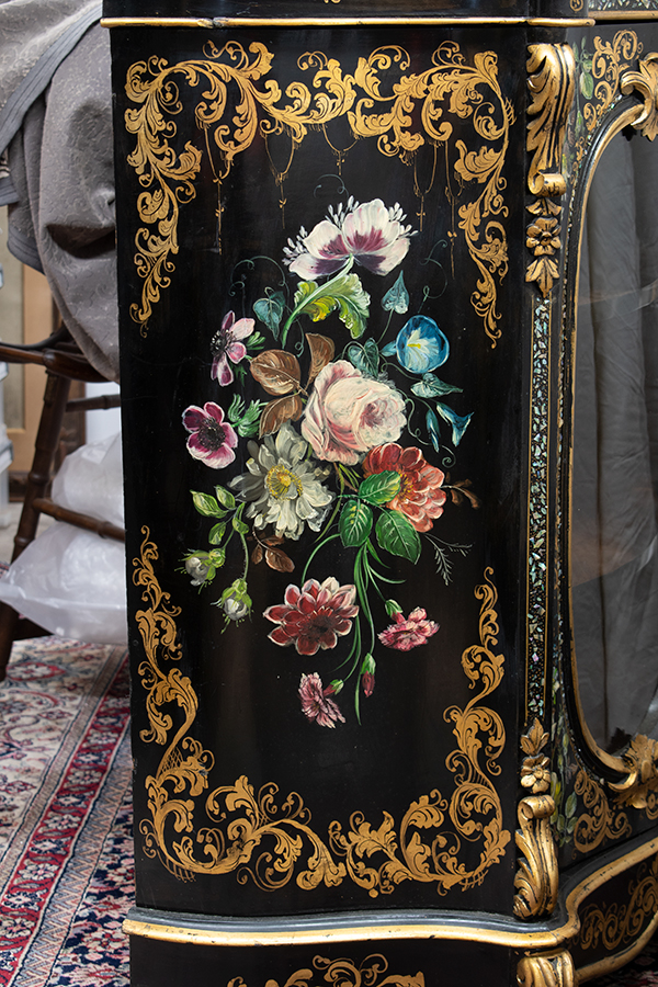 アンティークサイドボード