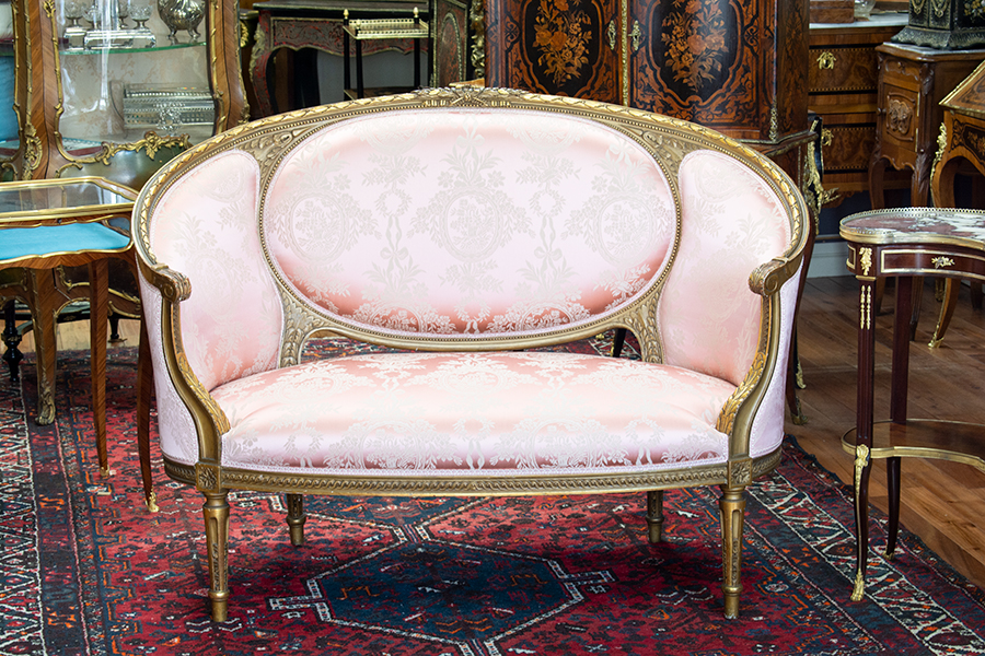 ルイ16世様式ゴールドアンティークソファー