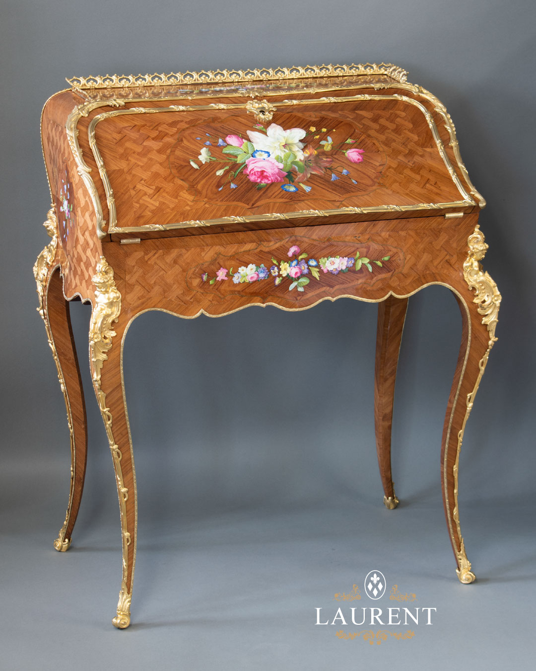 Laurent | フランスアンティーク家具