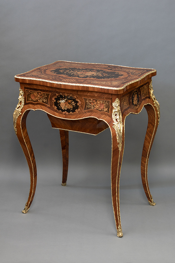 フランスアンティークテーブル.jpg フランスアンティークテーブル.jpg