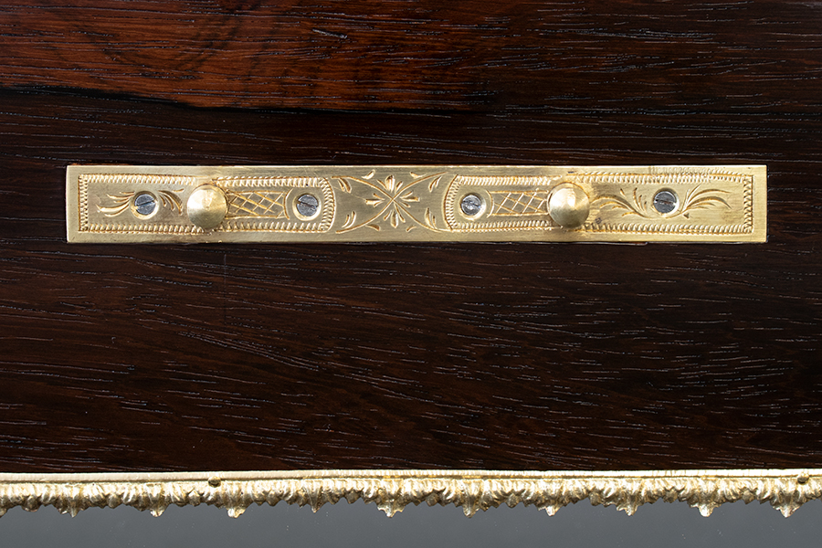 ブロンズ.jpg ブロンズ.jpg