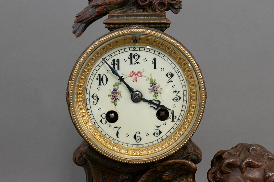 クピドーアンティークマントルクロックのダイヤル.jpg クピドーアンティークマントルクロックのダイヤル.jpg