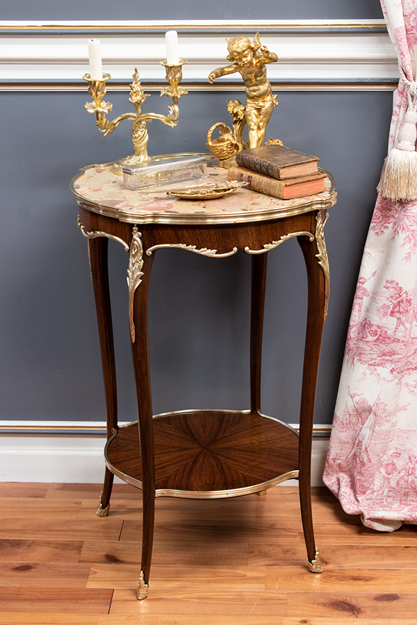 アンティークラウンドテーブル