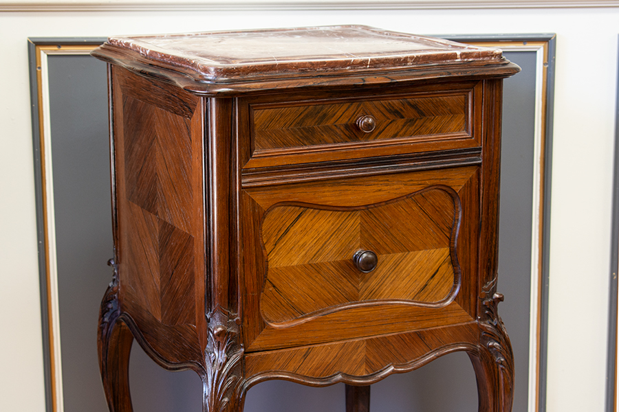 フランスアンティークベッドサイドテーブル.jpg フランスアンティークベッドサイドテーブル.jpg